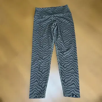 JAZZERCISE 제브라 패턴 레깅스 그레이