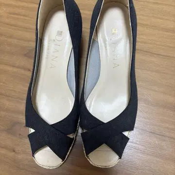 DIANA 블랙 에스파드리유 샌들