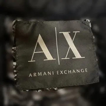Armani Exchange 블랙 다운 자켓