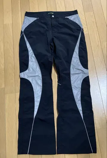 WHOEVER reflection nylon pants L 사이즈