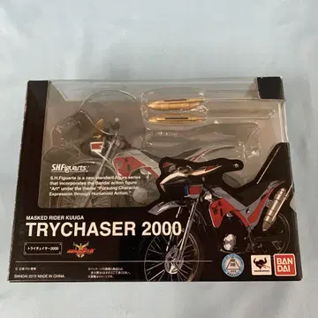 S.H.Figuarts 트라이체이서2000 [가면라이더 쿠우가]