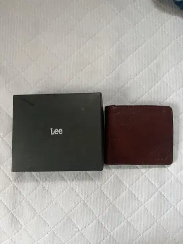 Lee 다크 브라운 접이식 지갑