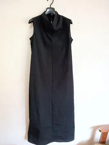 FRAYI.D 슬리브리스 원피스 블랙