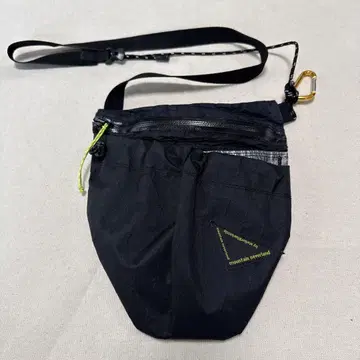 atelie Blue bottle Hiker's SACOCHE 블랙