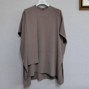 엔폴드 베이지 상의 Size 38 ( M~L )