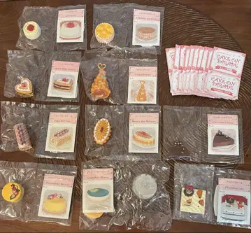 리멘트 푸치 샘플 시리즈 케이크 온 퍼레이드