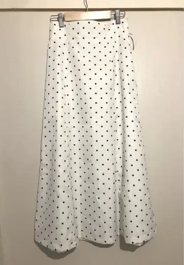 PROPORTION BODY DRESSING 도트 내로우 스커트
