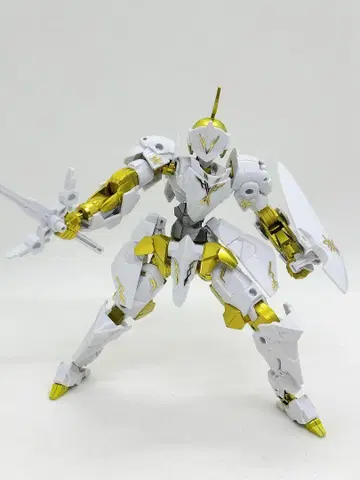 페인팅 완성품 30MM 스피나티오 로얄 나이트 사양