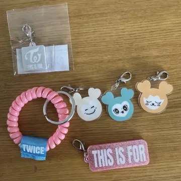 twice thisisfor 팝업 한정판 코일 키링 참