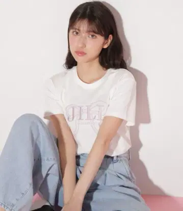 JILLSTUART 빅 리본 로고 자수 T셔츠