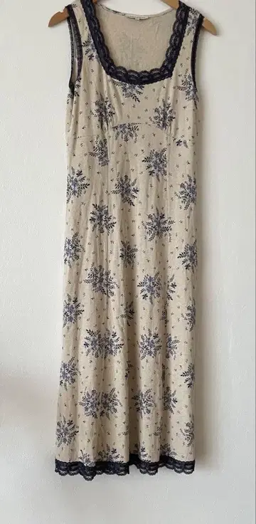 LAURA ASHLEY 로라 애슐리 롱 원피스 꽃무늬 레이스 프릴