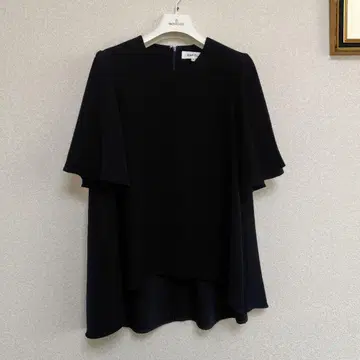 [ 새상품급 ] 엔폴드 상의 Size 38 네이비