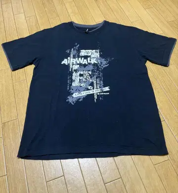 AIR WALK T셔츠 (두꺼운 원단) 반팔 새상품 블랙