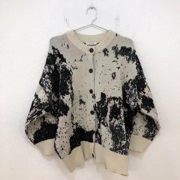 지나시스 JEANASiS 추상 무늬 니트 가디건 [ F ]