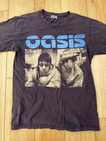 Oasis 그래픽 프린트 티셔츠