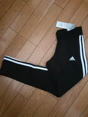 adidas 블랙/화이트 레깅스 L 사이즈 스포츠 요가 아디다스
