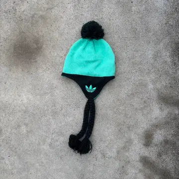 [새상품급] adidas 니트 모자 모자 꽁지 비니