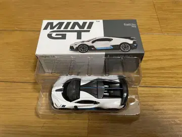 MINIGT 부가티 디보 White
