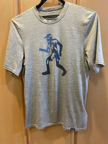 Patagonia Capilene 베이스 레이어 티셔츠 그레이