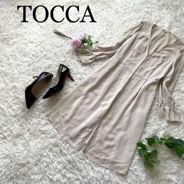 [ 완판 ] TOCCA 토카 프론트 후크 가운 원피스 플레어 슬리브