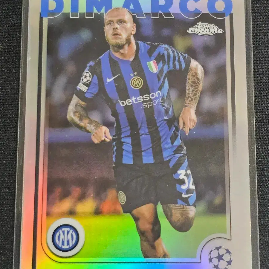 24/25 Topps Chrome Inter Federico Dimarco Refractor Soccer Card #페데리코디마르코,# 축구카드,#스포츠카드,#탑스크롬,#인터밀란카드 on Bunjang Global Site.