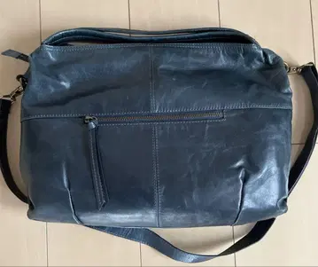 다코타 다크 블루 가죽 숄더백