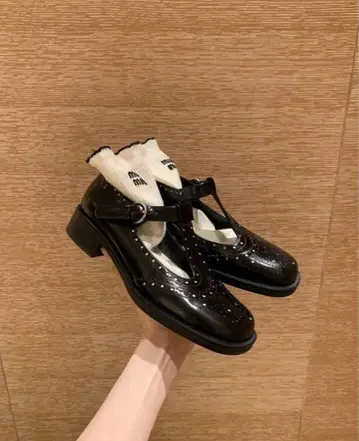 로퍼 블랙