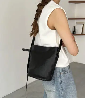 캐널진 숄더백