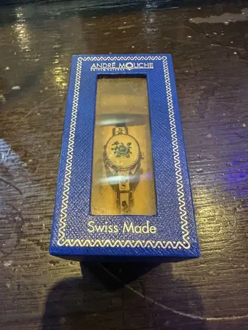 ANDRE MOUCHE 스위스산 손목시계 꽃무늬