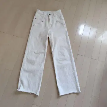 화이트 소프트 와이드 스트레이트 데님