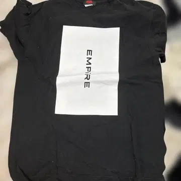 EMPIRE 블랙 T셔츠