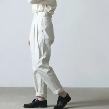 LENO 2 TUCK TROUSERS IVORY 사이즈2