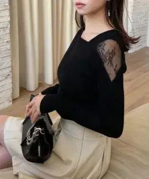 리젝시 레이스 도킹 리브 니트탑 블랙