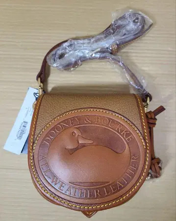 미사용 DOONEY & BOURKE 올웨더 가죽 숄더백