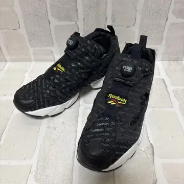 펌프 류리 25주년 모델 벡터 로고 올 패턴 블랙 26cm