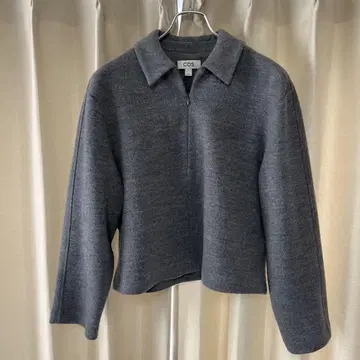 COS 그레이 집업 상의