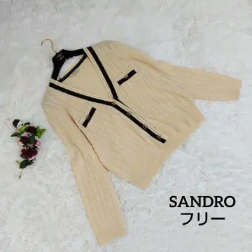컨디션 최상 SANDRO 가디건 화이트 골드 버튼 케이블 니트 2022