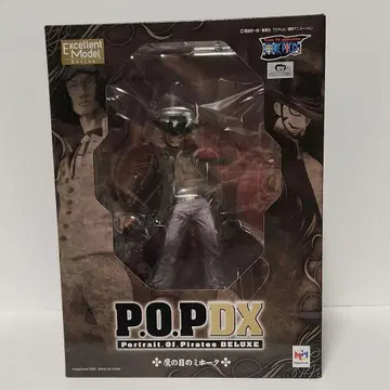 원피스 P.O.P DX 매의 눈 미호크