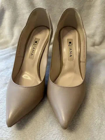 DIANA 베이지 스틸레토 하이힐 22cm