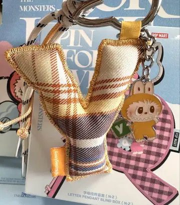 LABUBU PIN FOR LOVE 알파벳 펜던트 Y