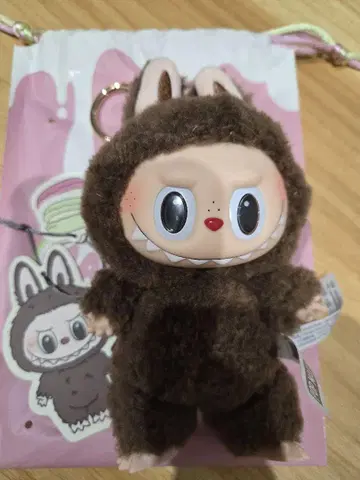 POP MART Labubu