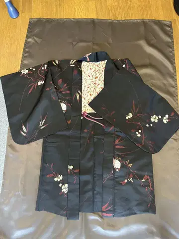 [ 새상품급 ] 겉옷 꽃무늬 블랙 일본 의류 순수 실크