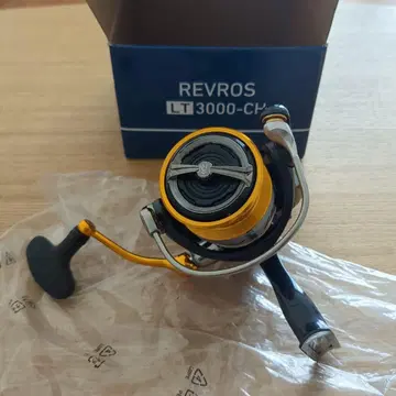 미사용 새상품 다이와 REVROS LT 3000-CH 스피닝 릴