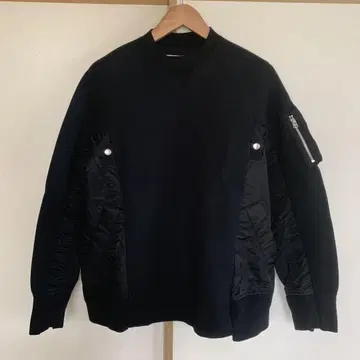 sacai Sponge Sweat x MA-1 풀오버 블랙