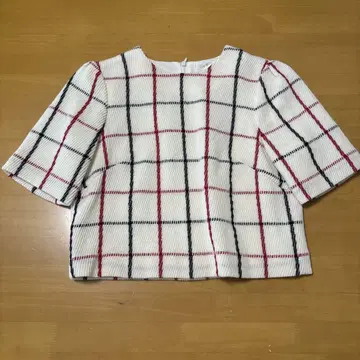 TO b. 체크 무늬 반팔 상의 38