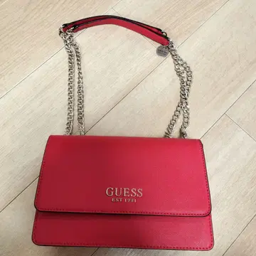 GUESS 레드 숄더백