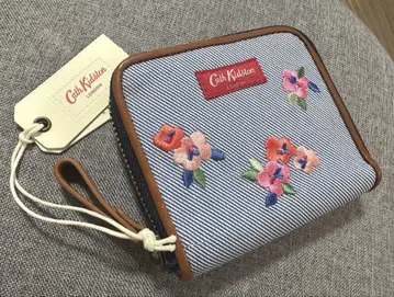 Cath Kidston 프리미엄 컴팩트 콘티넨탈 지갑