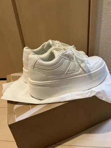 ZARA 화이트 플랫폼 스니커즈 38 통굽 스니커즈 5.5cm
