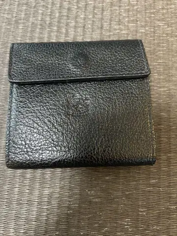 가죽제 3단 폴더형 지갑 블랙