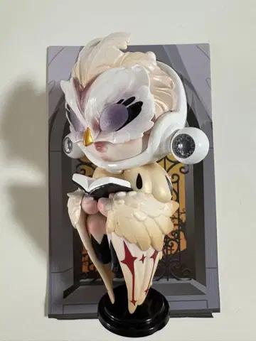 POP MART SKULL PANDA IMAGE OF REALITY